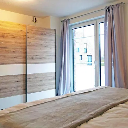 Semi-Detached Sea Breeze, Burhave Prázdninový dům *